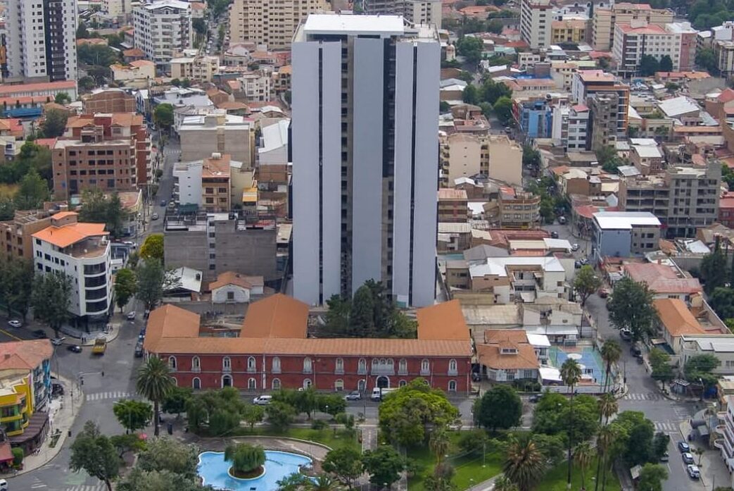 cropped-edificom.jpeg